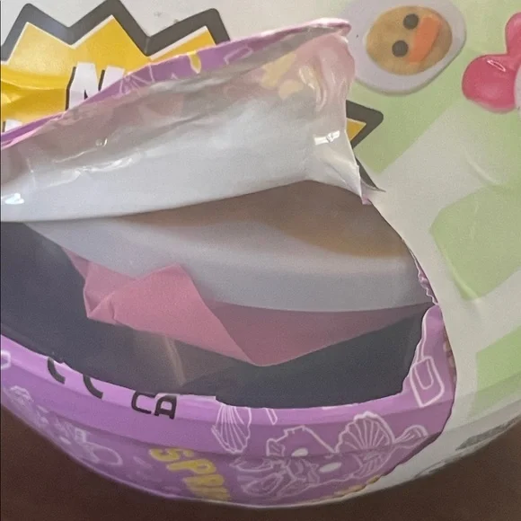 MGA Mini Verse Make it Mini Spring full set of 4 including rare daffodil set - Picture 6 of 16